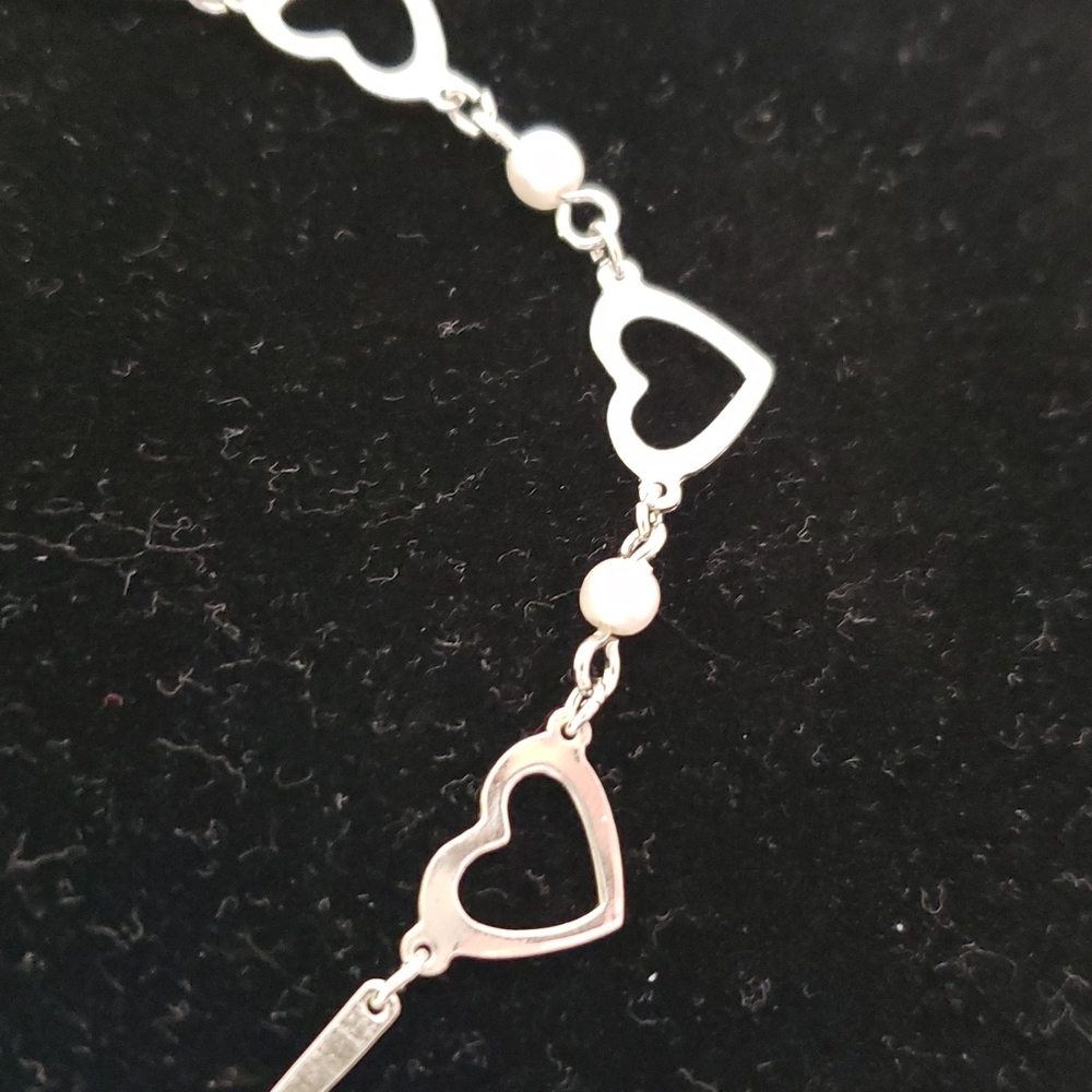 Heart & Pearl Necklace - Picture 5 of 5